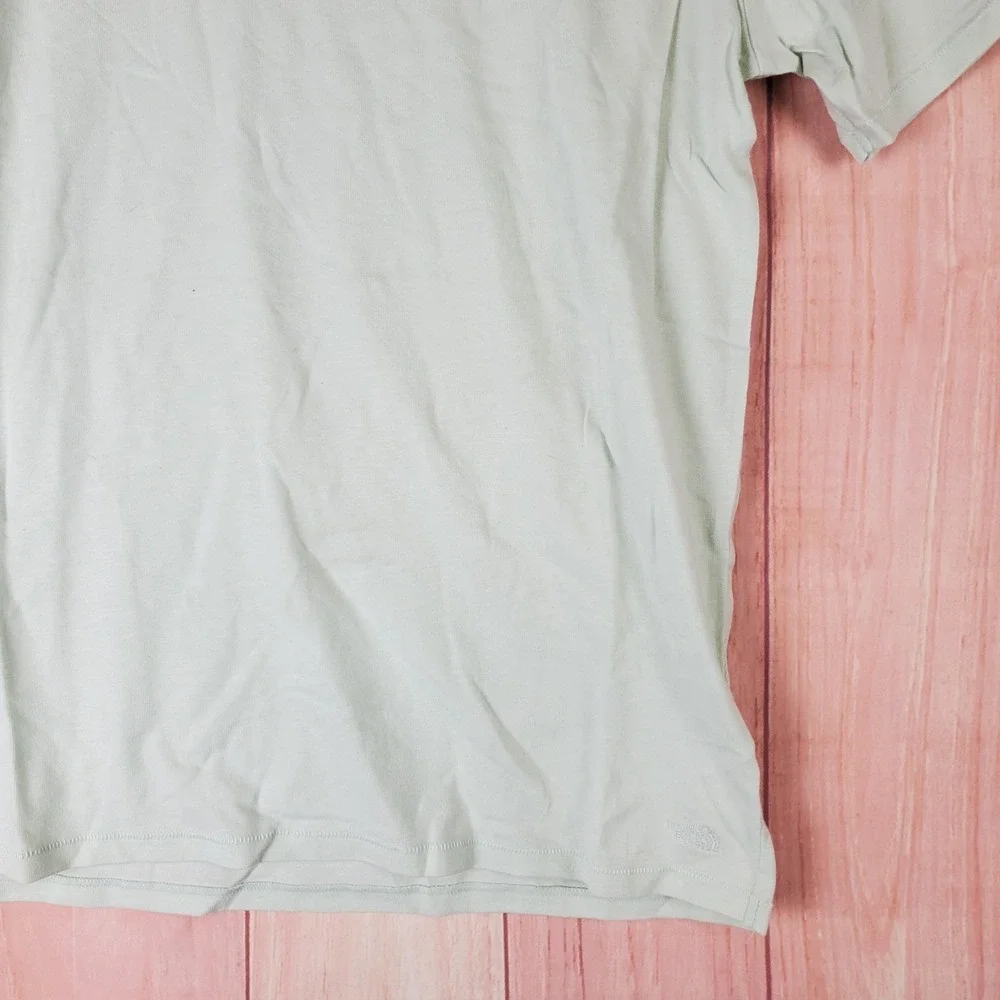 The North Face T Shirt Men Small Light Green Cotton‎ Logo Standard Fit Outdoor